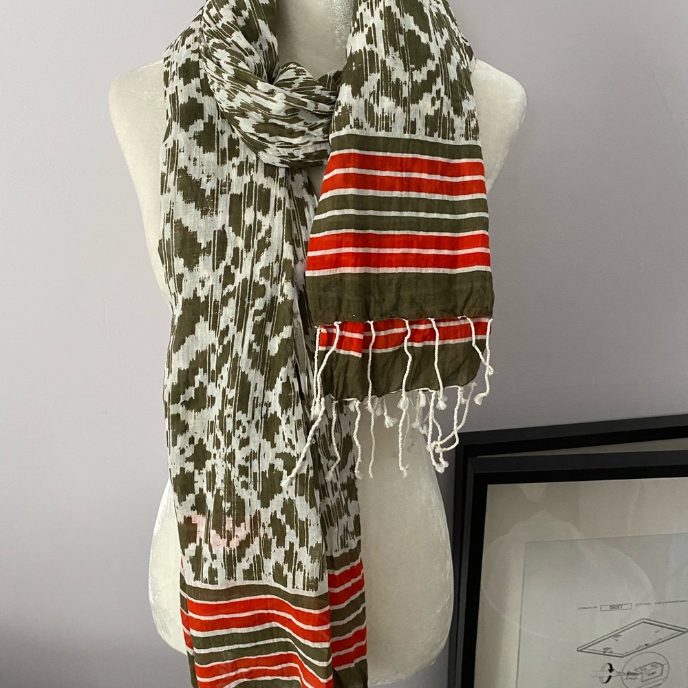 Scarf - Picture 2 of 3